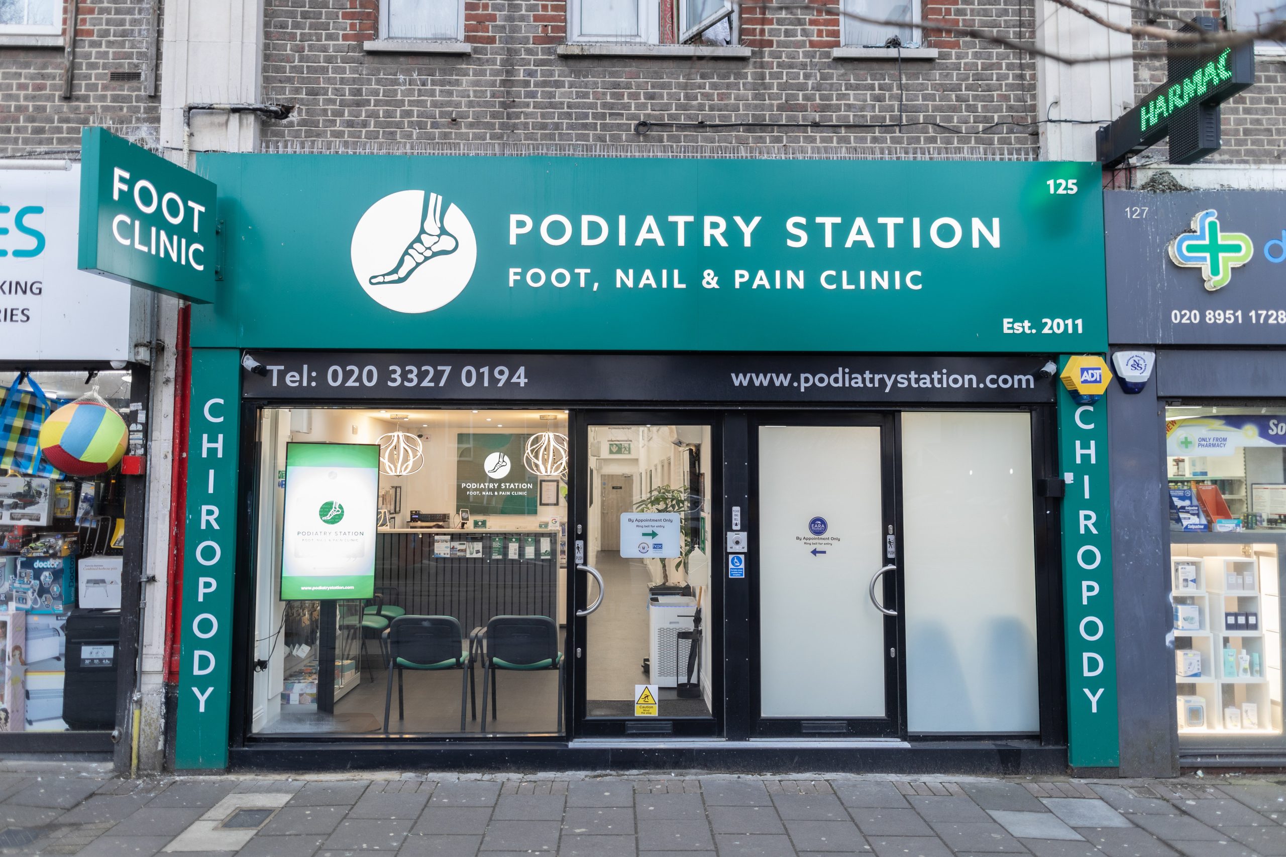 Your Child’s Foot Pain: When Should Edgware Parents See a Paediatric Podiatrist?